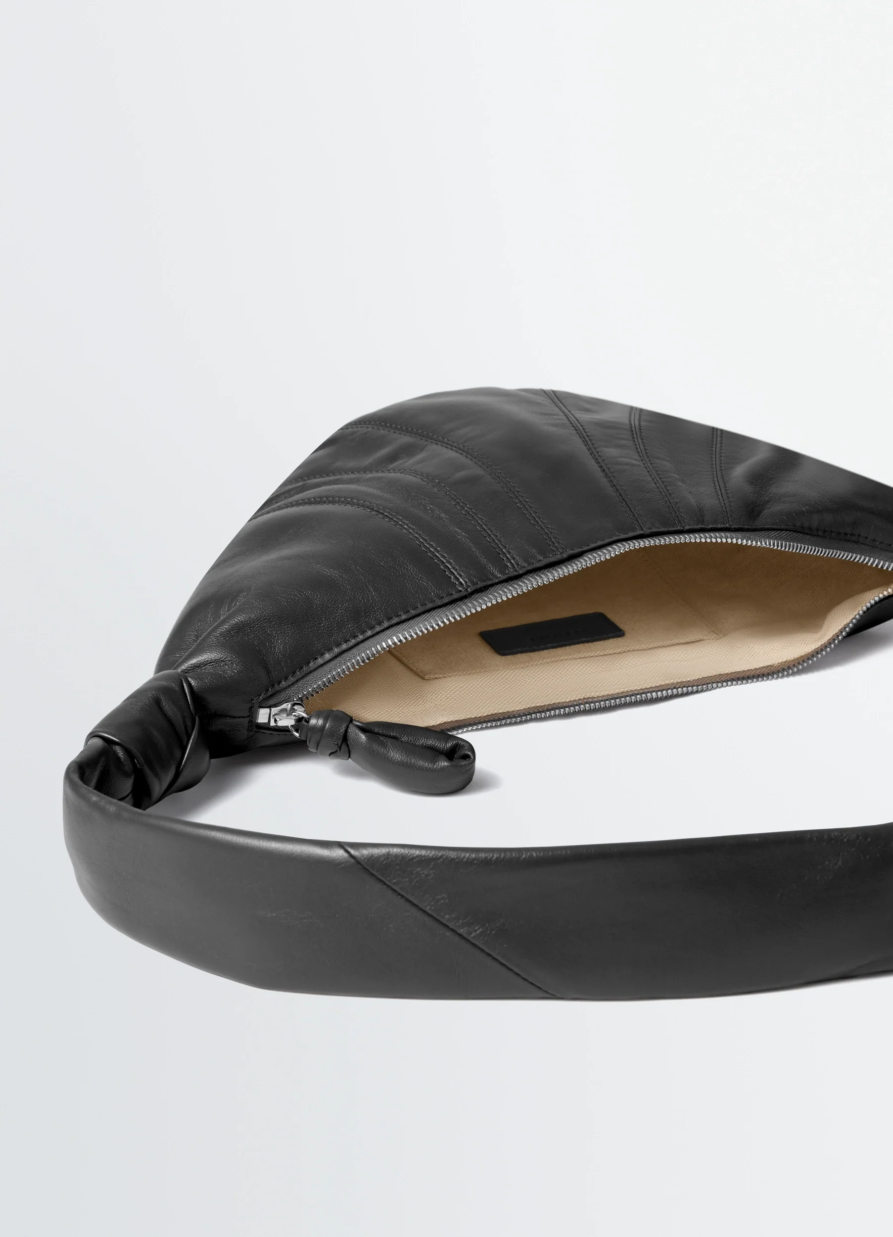 SMALL CROISSANT BAG IN LEATHER - Image 4