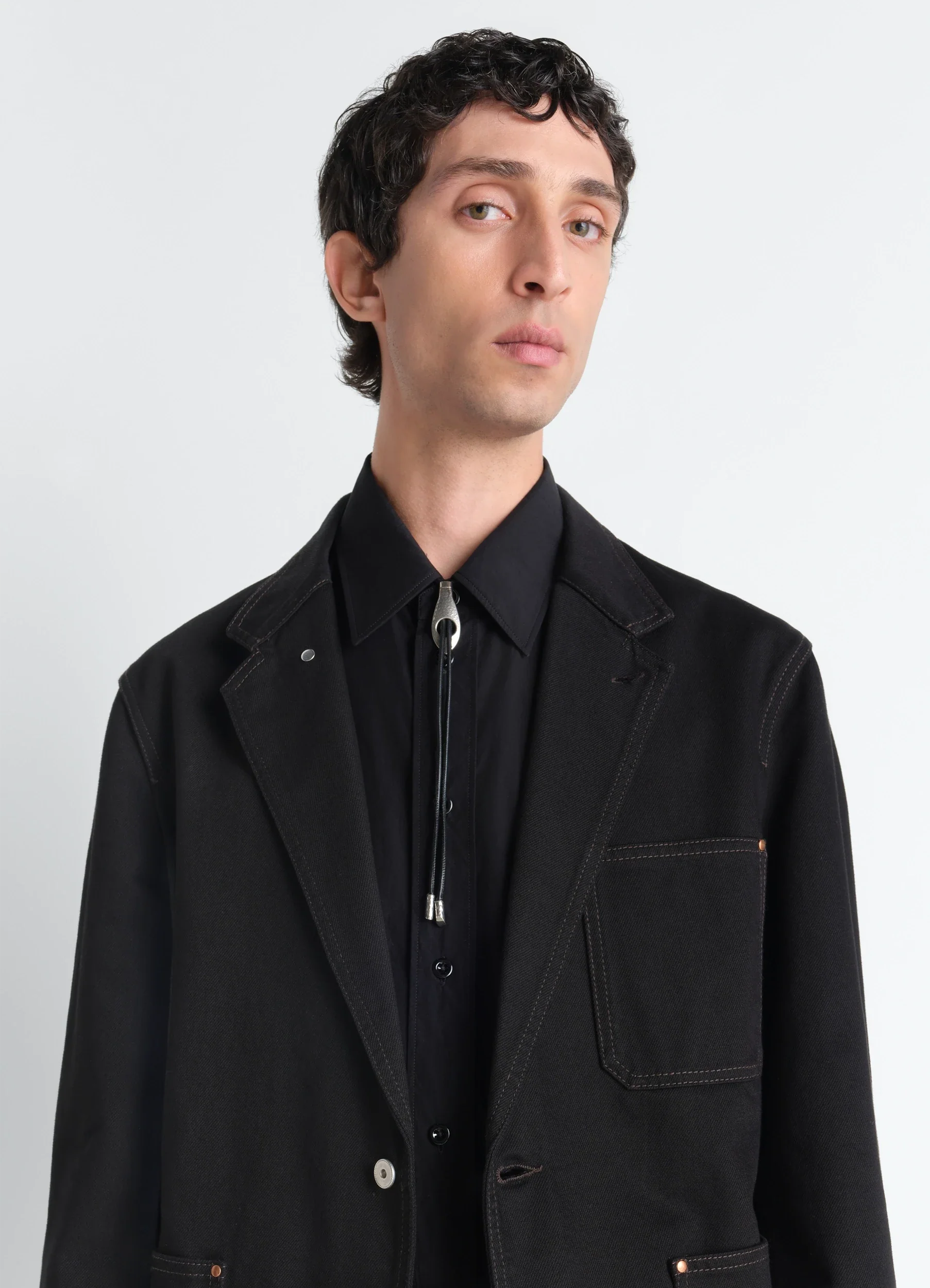 SNAKE BOLO TIE NECKLACE IN LEATHER - Image 3