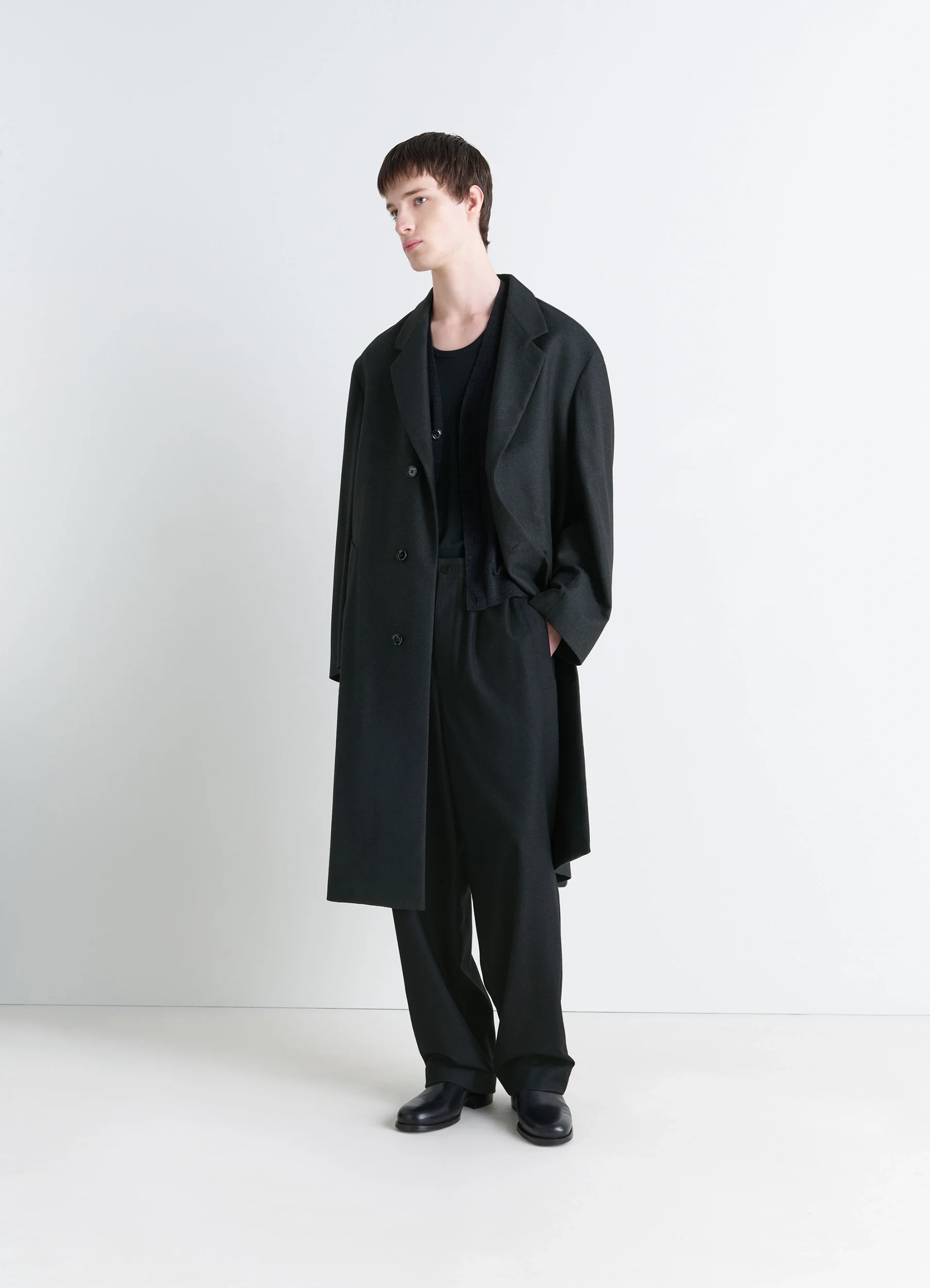 SOFT CHESTERFIELD COAT IN CASHMERE - Image 2