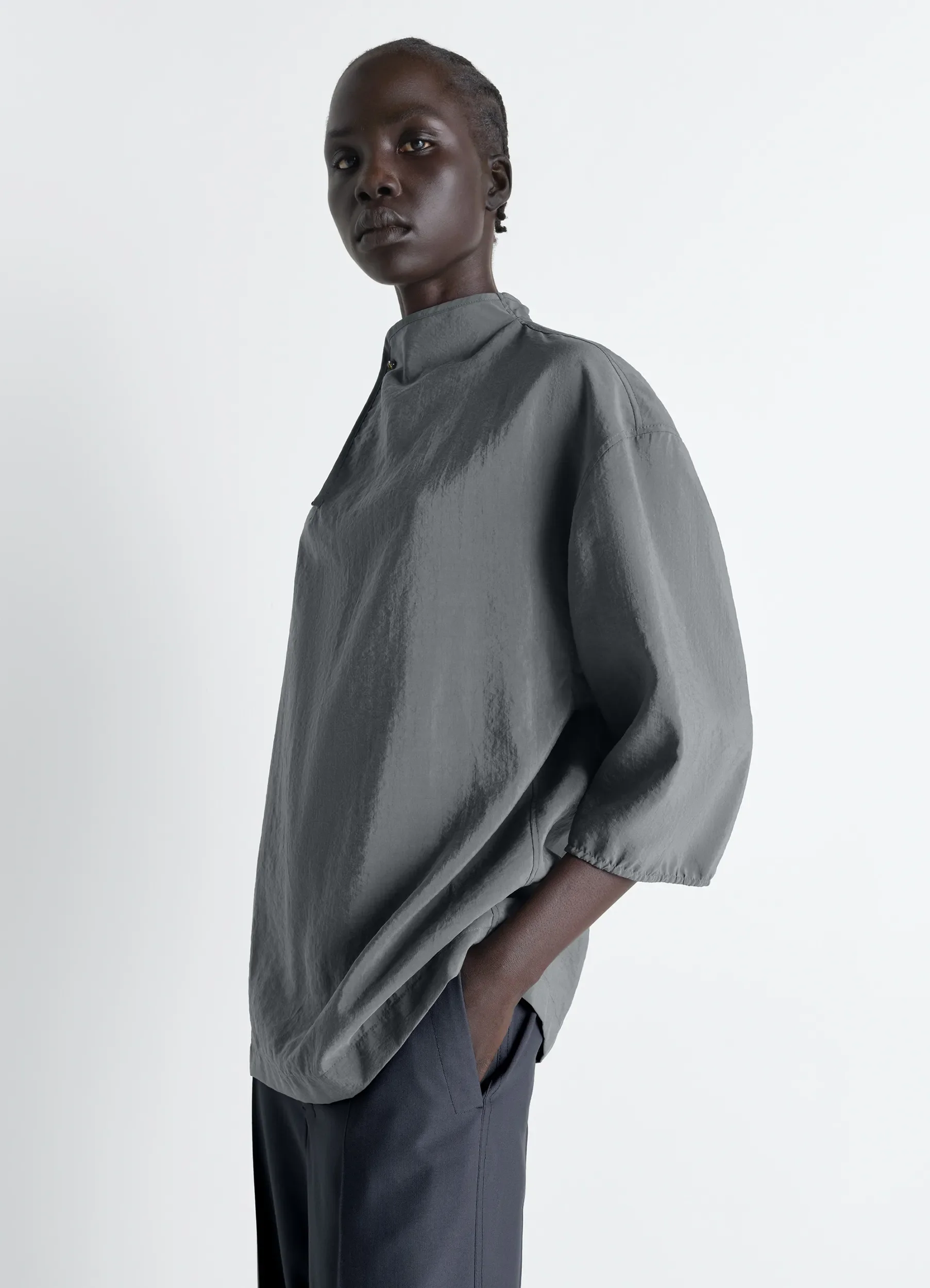 SOFT COLLAR TOP IN DRY SILK - Image 3