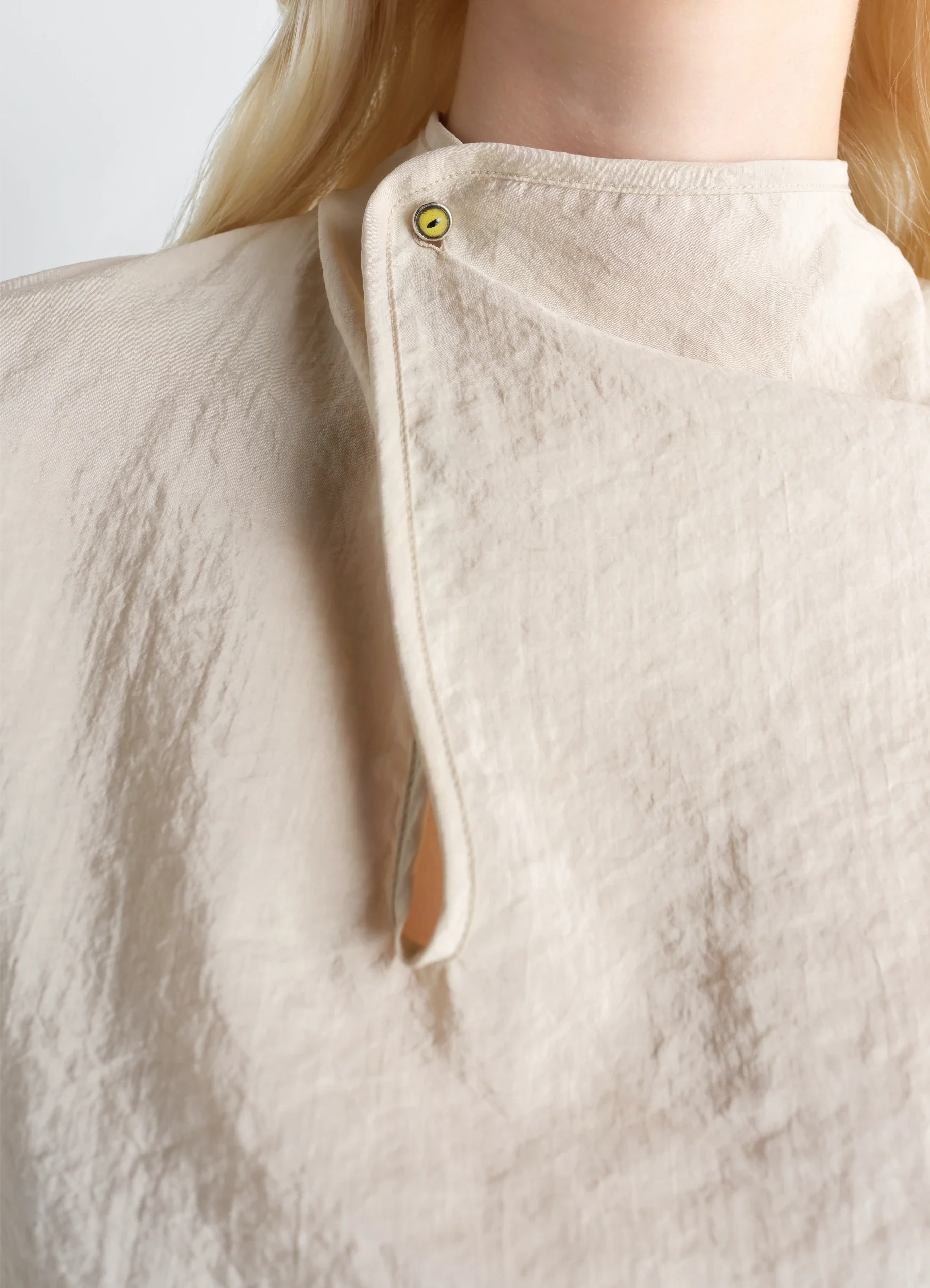 SOFT COLLAR TOP IN DRY SILK - Image 3