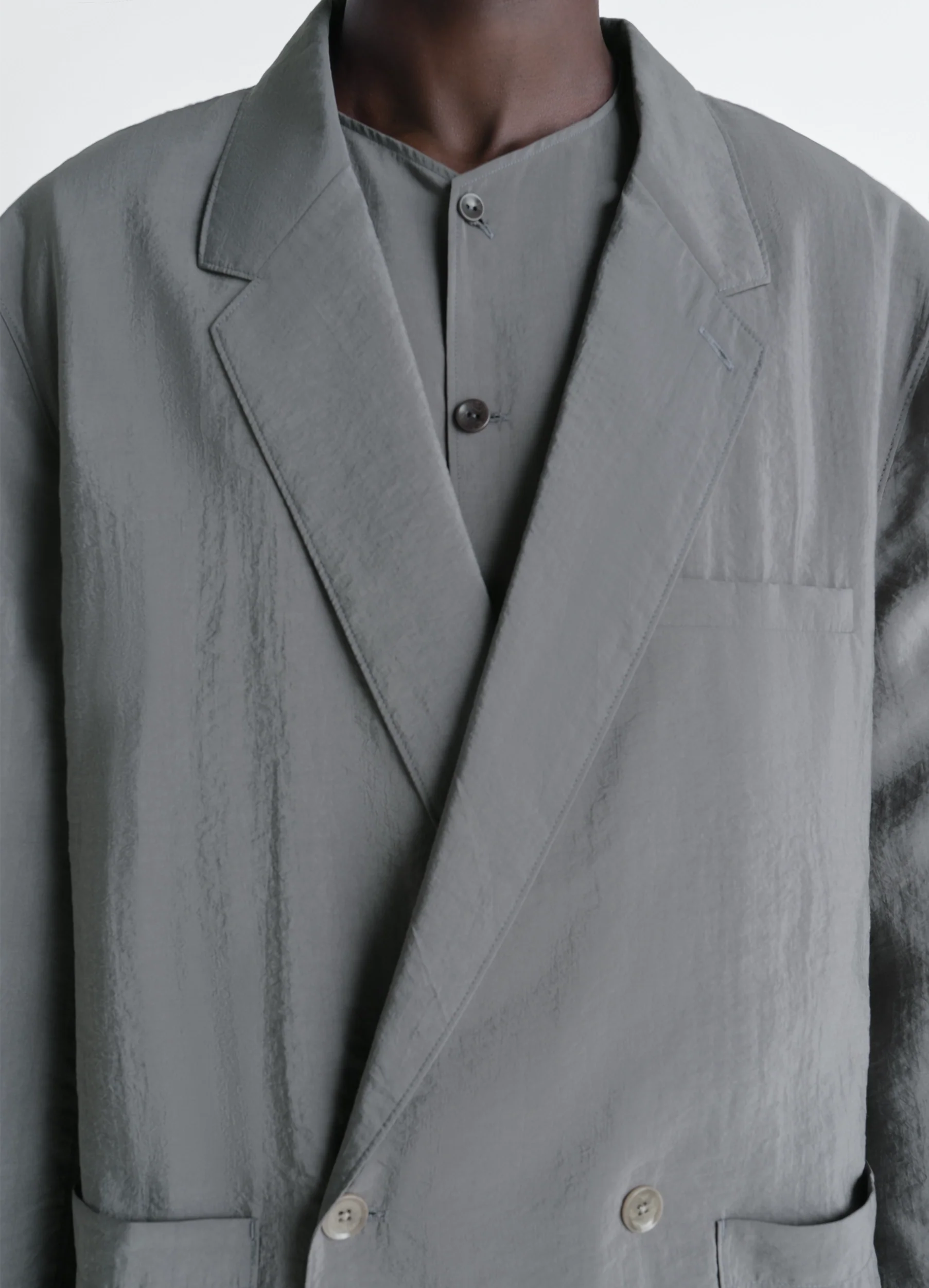 SOFT DOUBLE BREASTED JACKET IN DRY SILK - Image 3