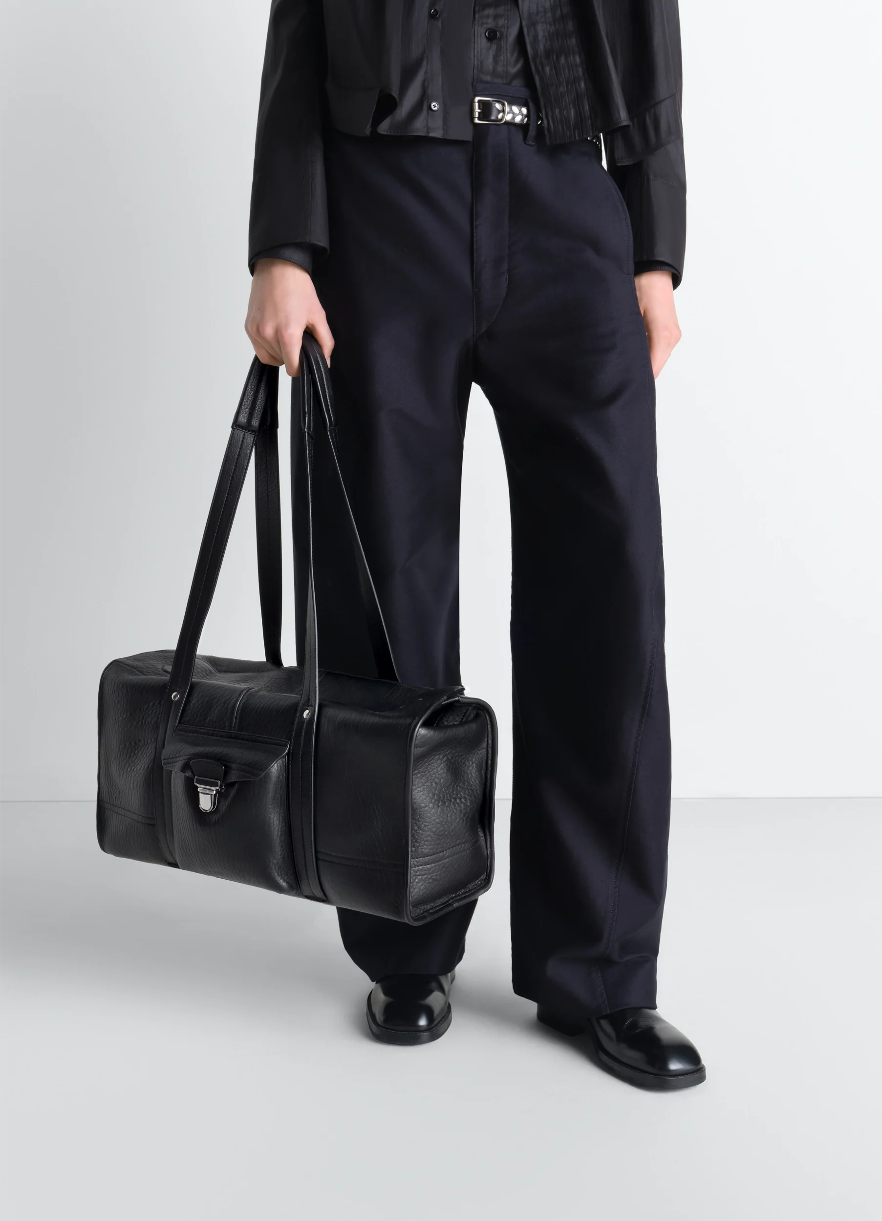 SOFT GEAR TOTE BAG IN LEATHER - Image 3