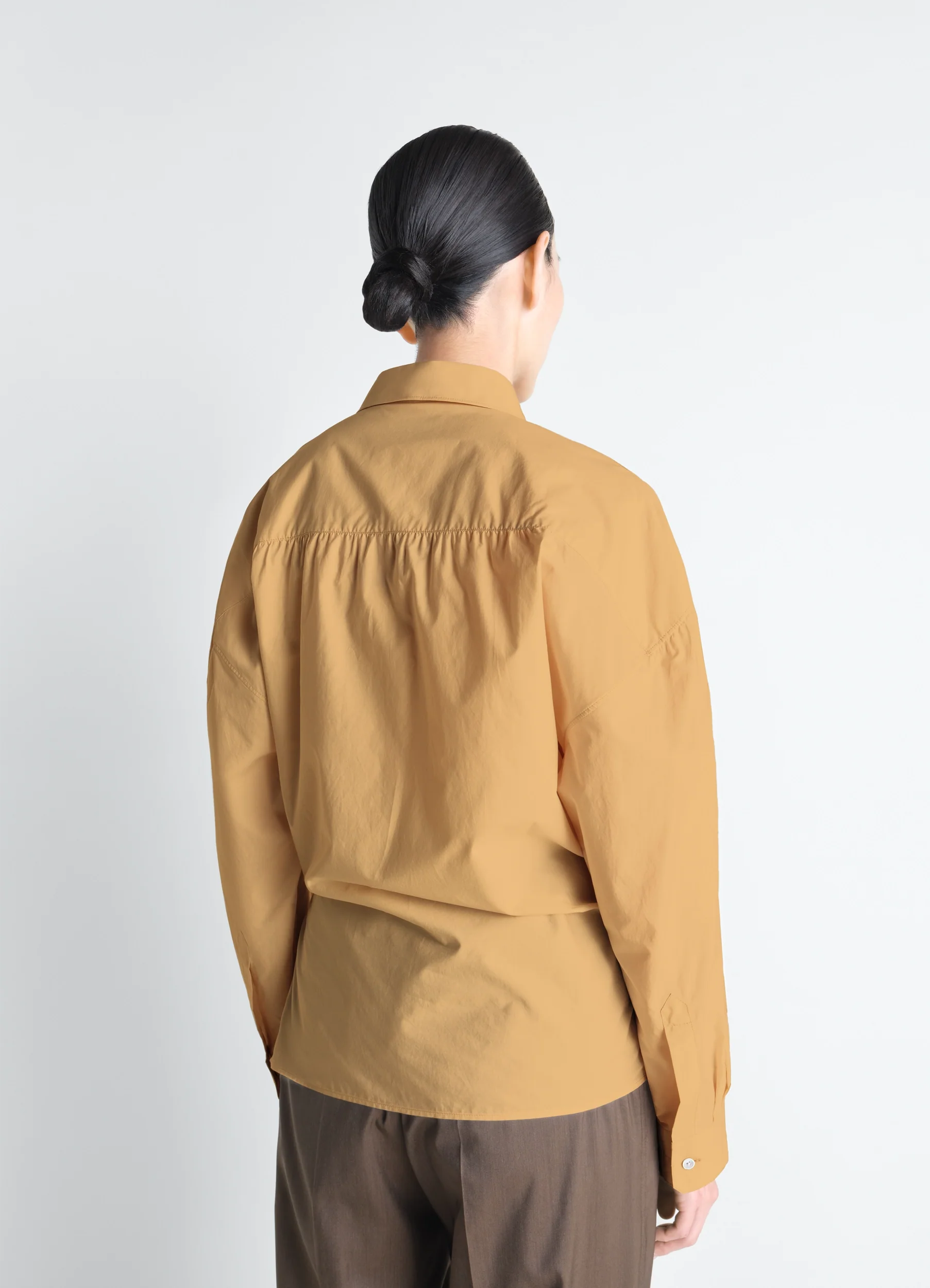 STRAIGHT COLLAR TWISTED SHIRT IN WASHED COTTON SILK - Image 5