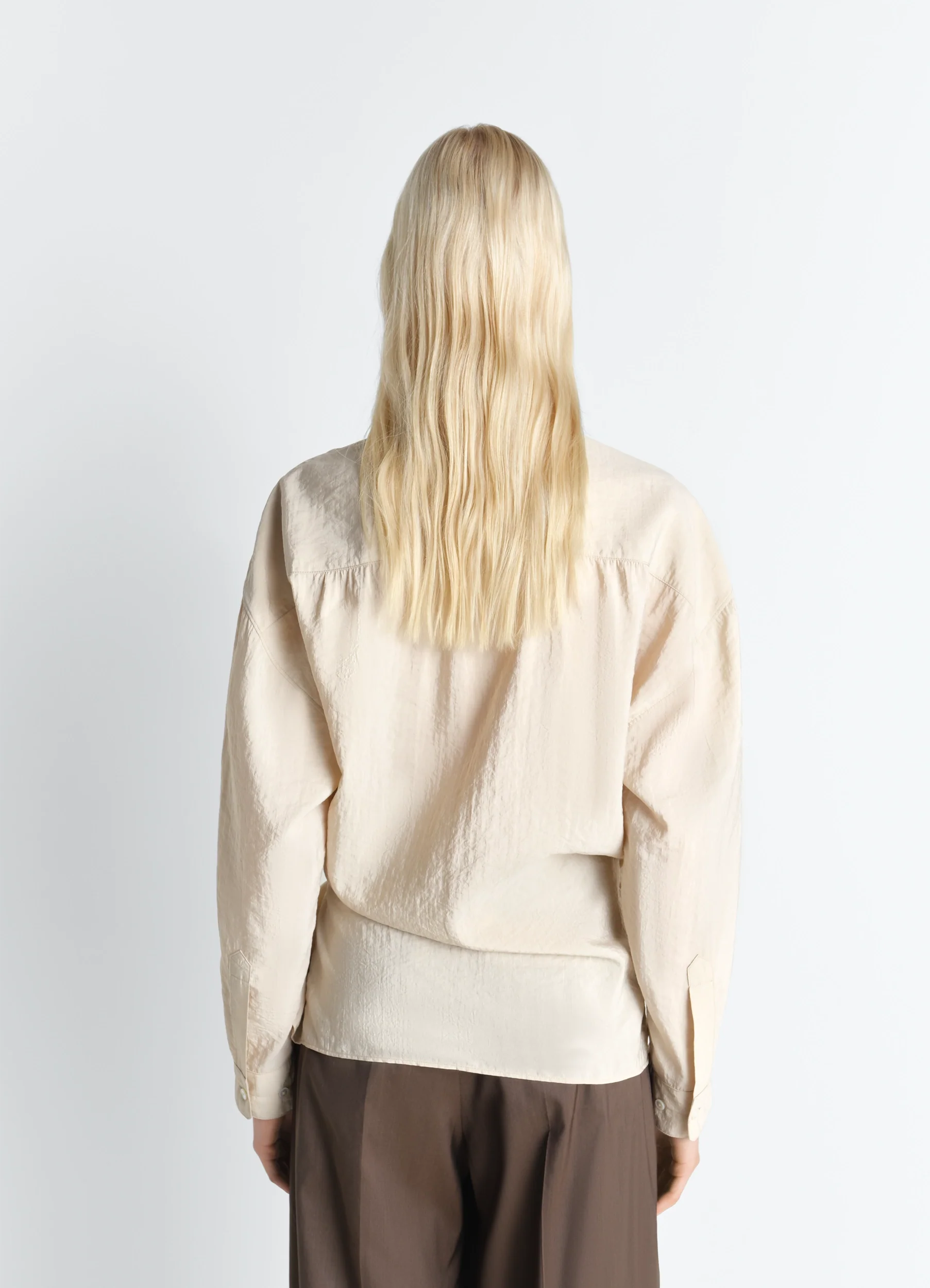 STRAIGHT COLLAR TWISTED SHIRT IN DRY SILK - Image 4