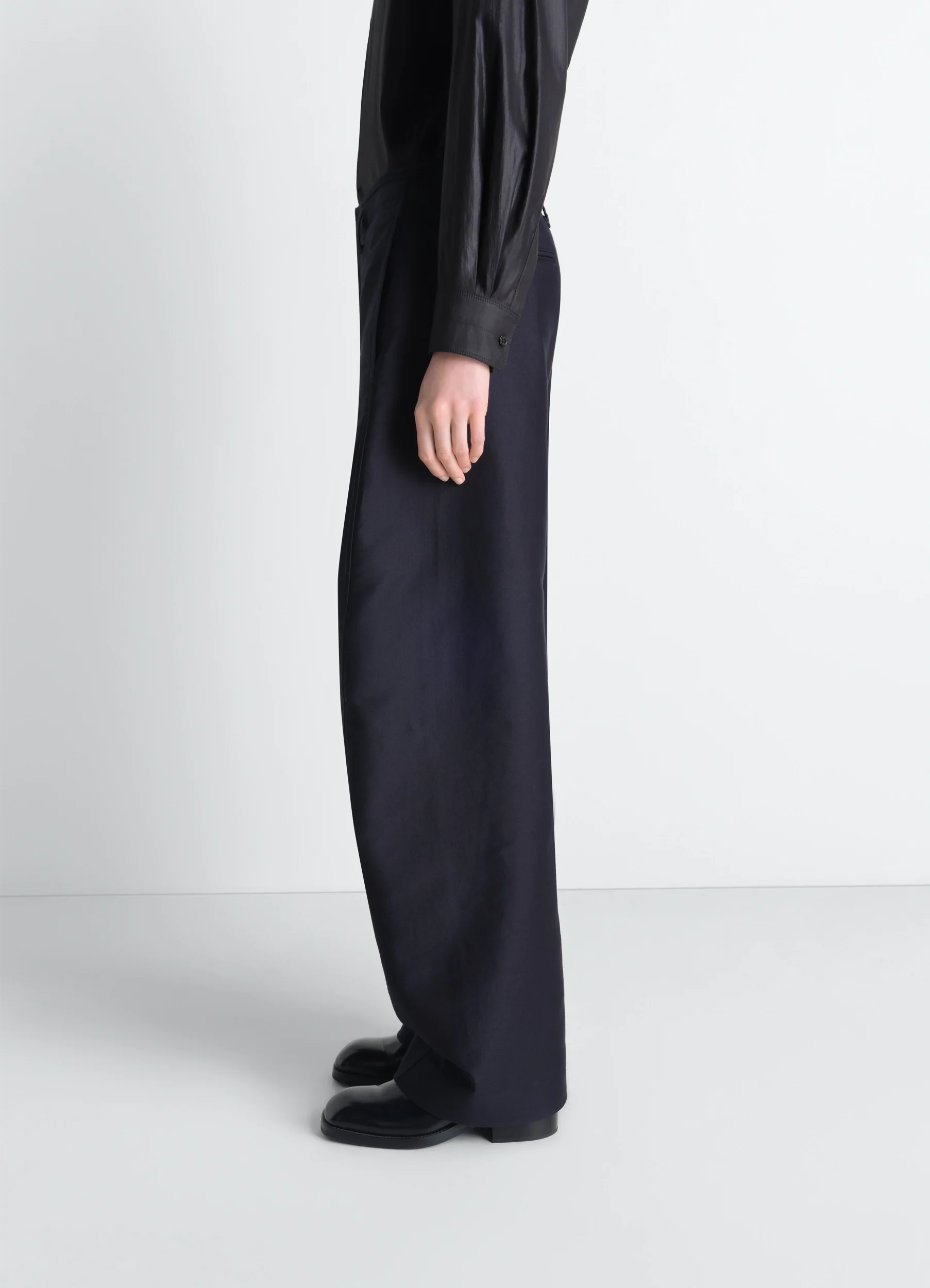 TWISTED CHINO PANTS IN COTTON SATIN - Image 2