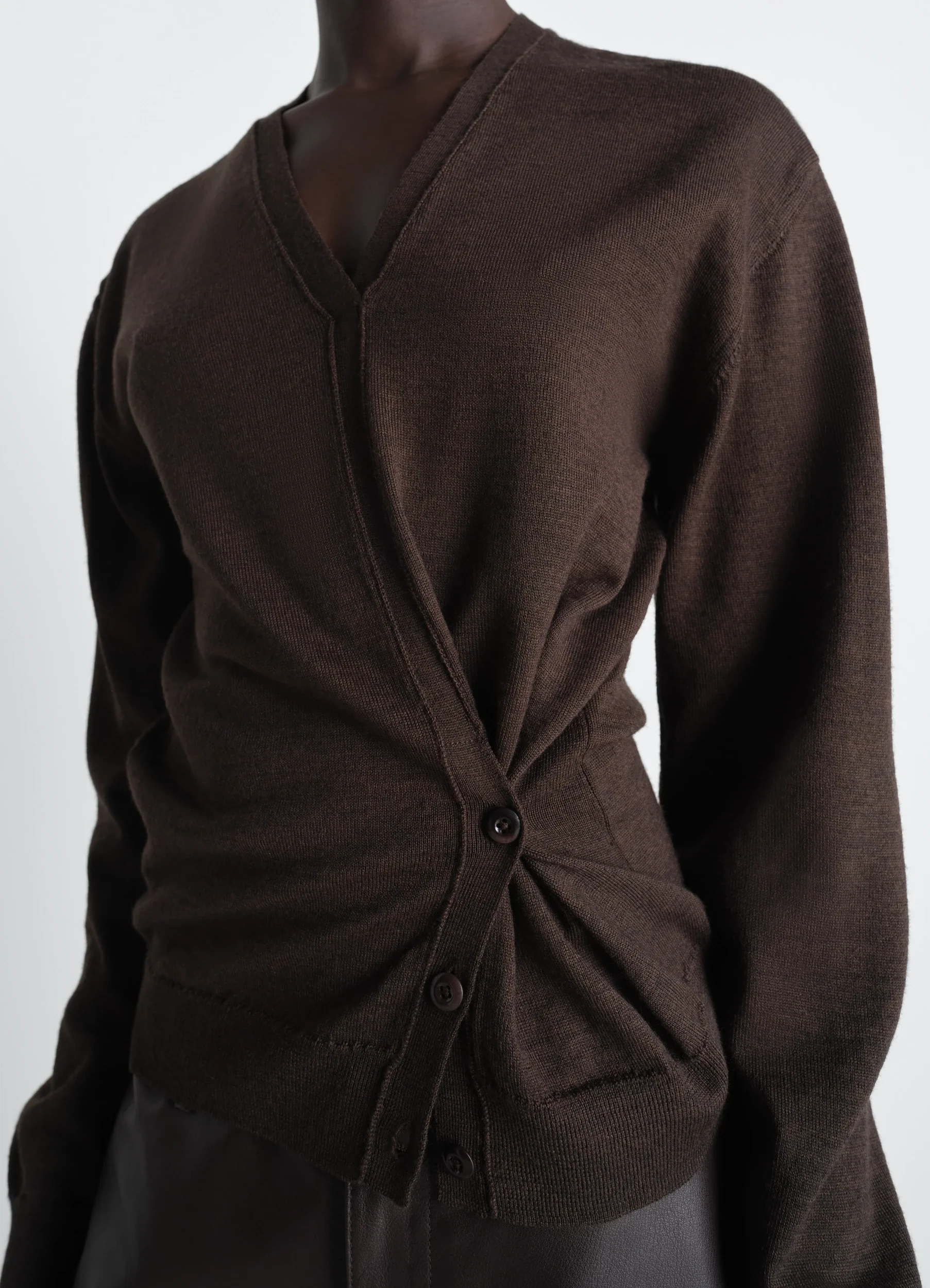 TWISTED V NECK JUMPER IN MERINO BLEND - Image 3