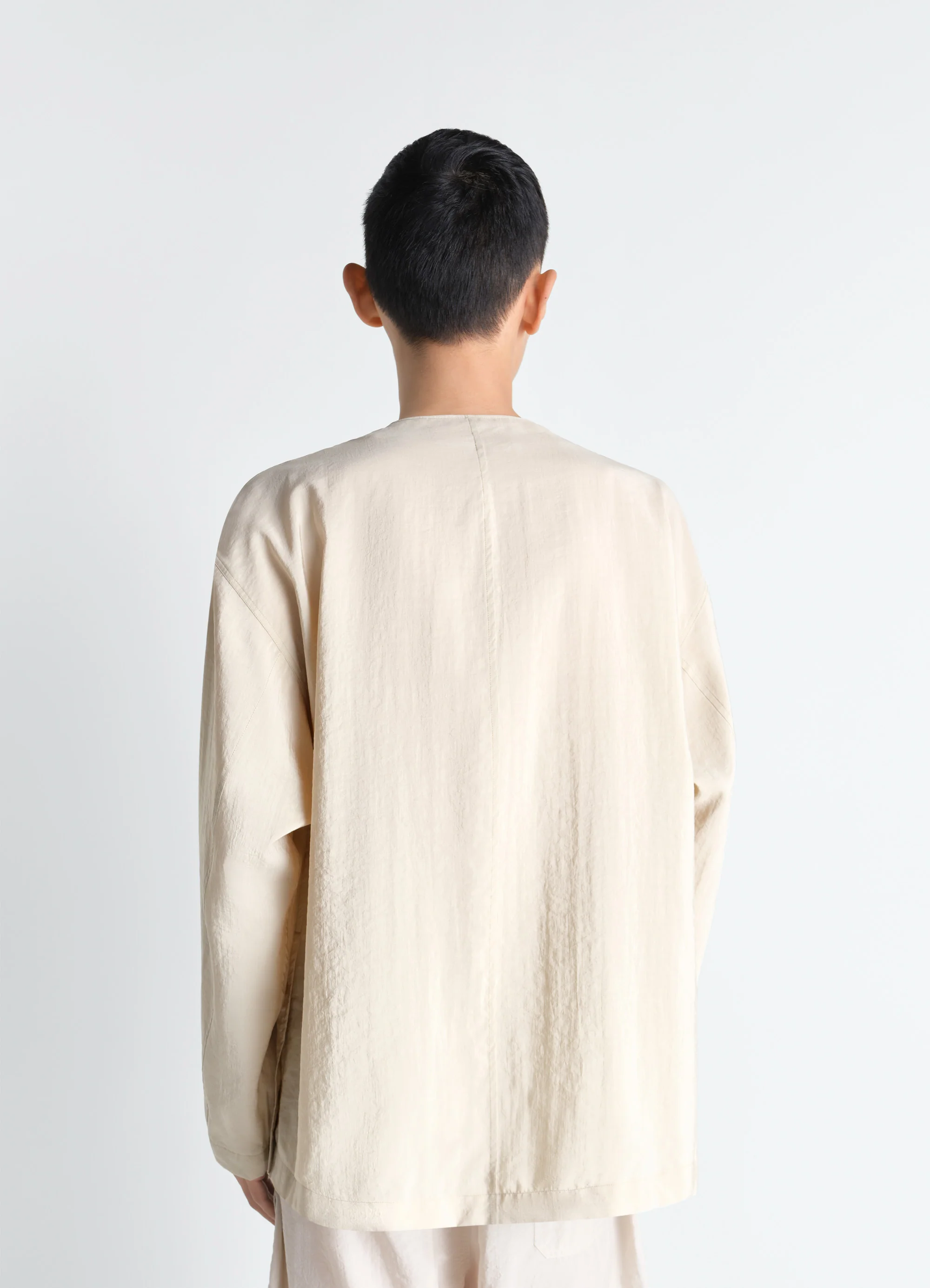 V-NECK SHIRT IN DRY SILK - Image 4