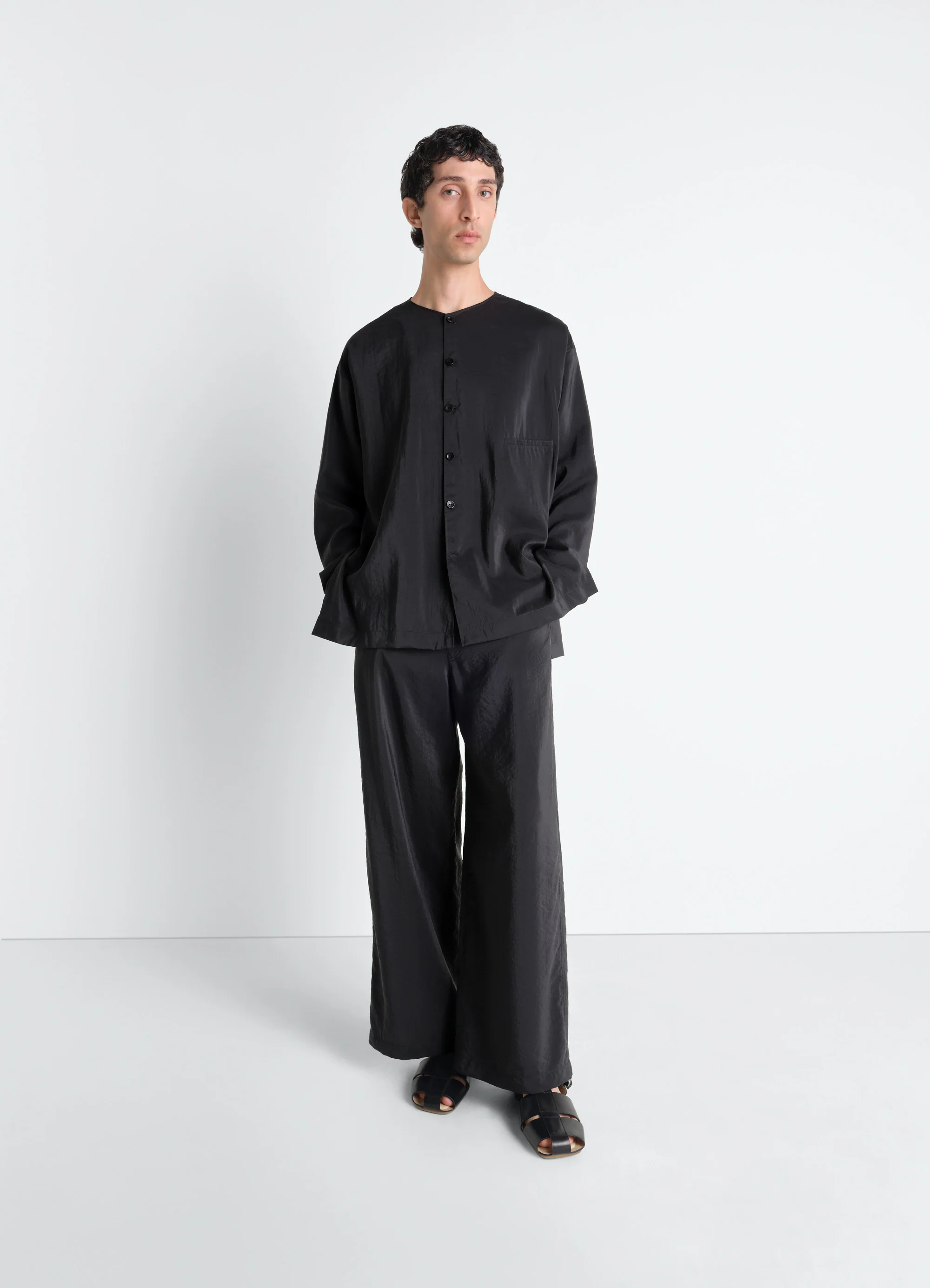 V-NECK SHIRT IN DRY SILK - Image 2
