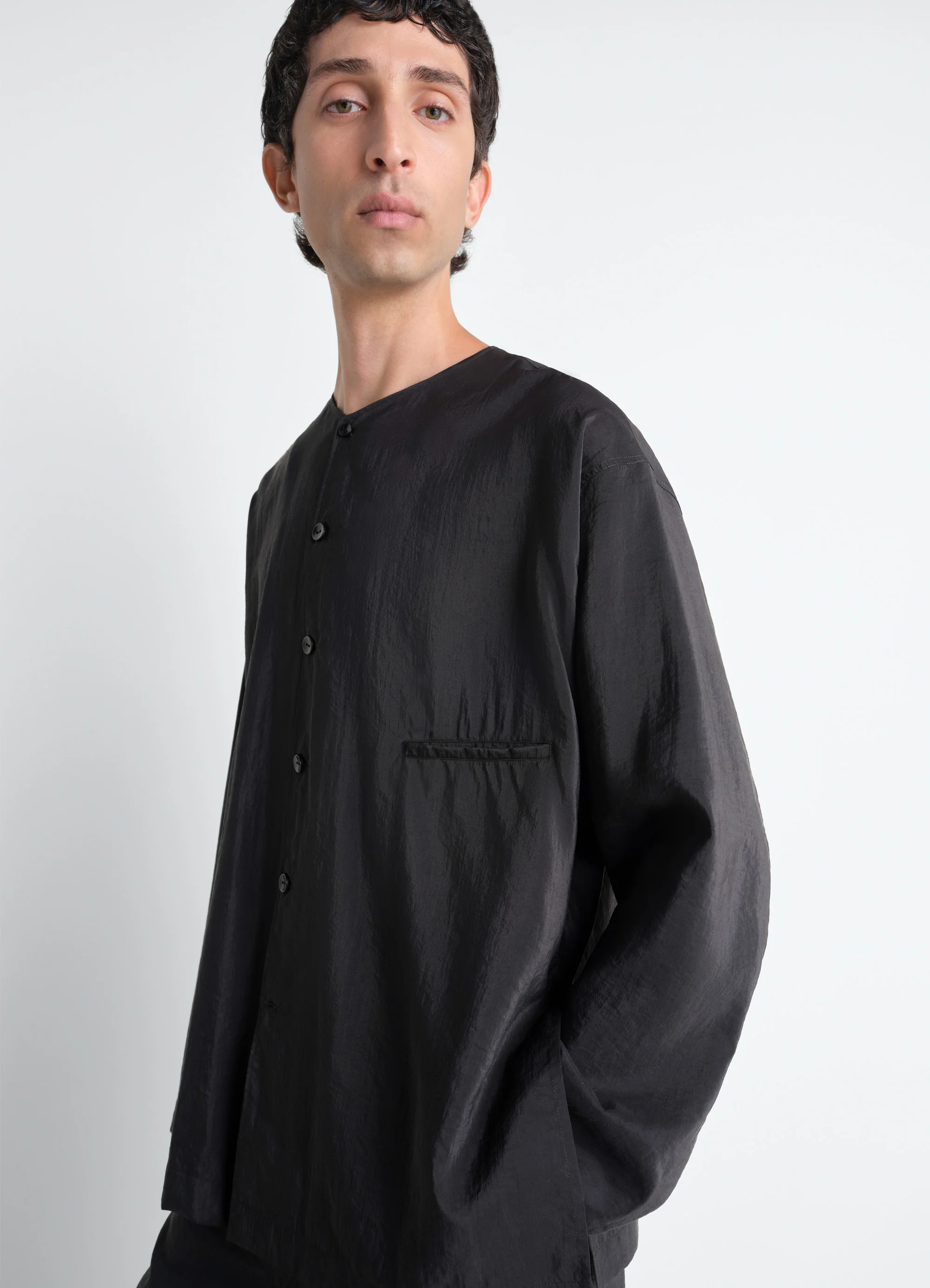 V-NECK SHIRT IN DRY SILK - Image 3