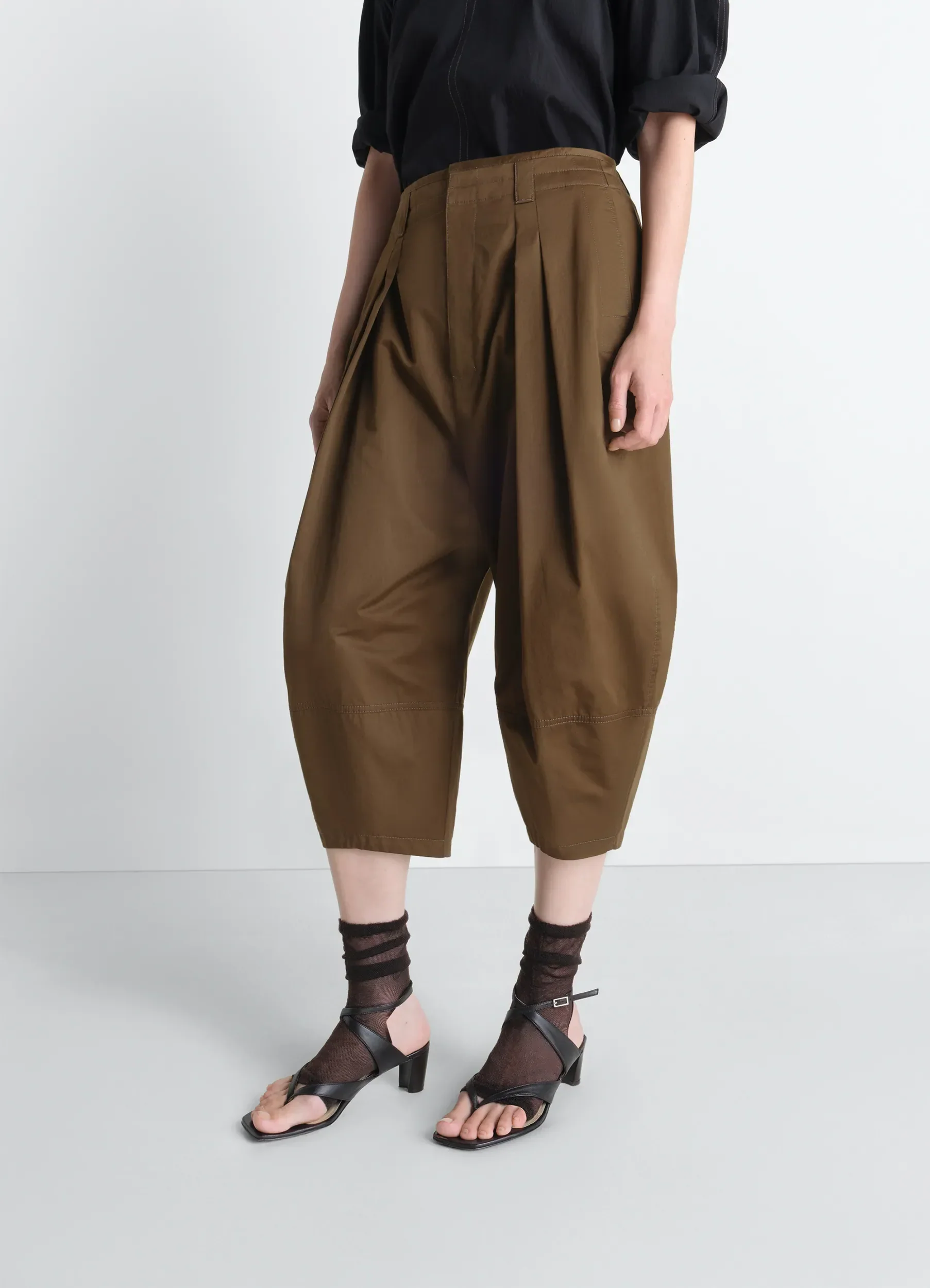 VOLUME BERMUDAS IN COTTON SATIN - Image 3