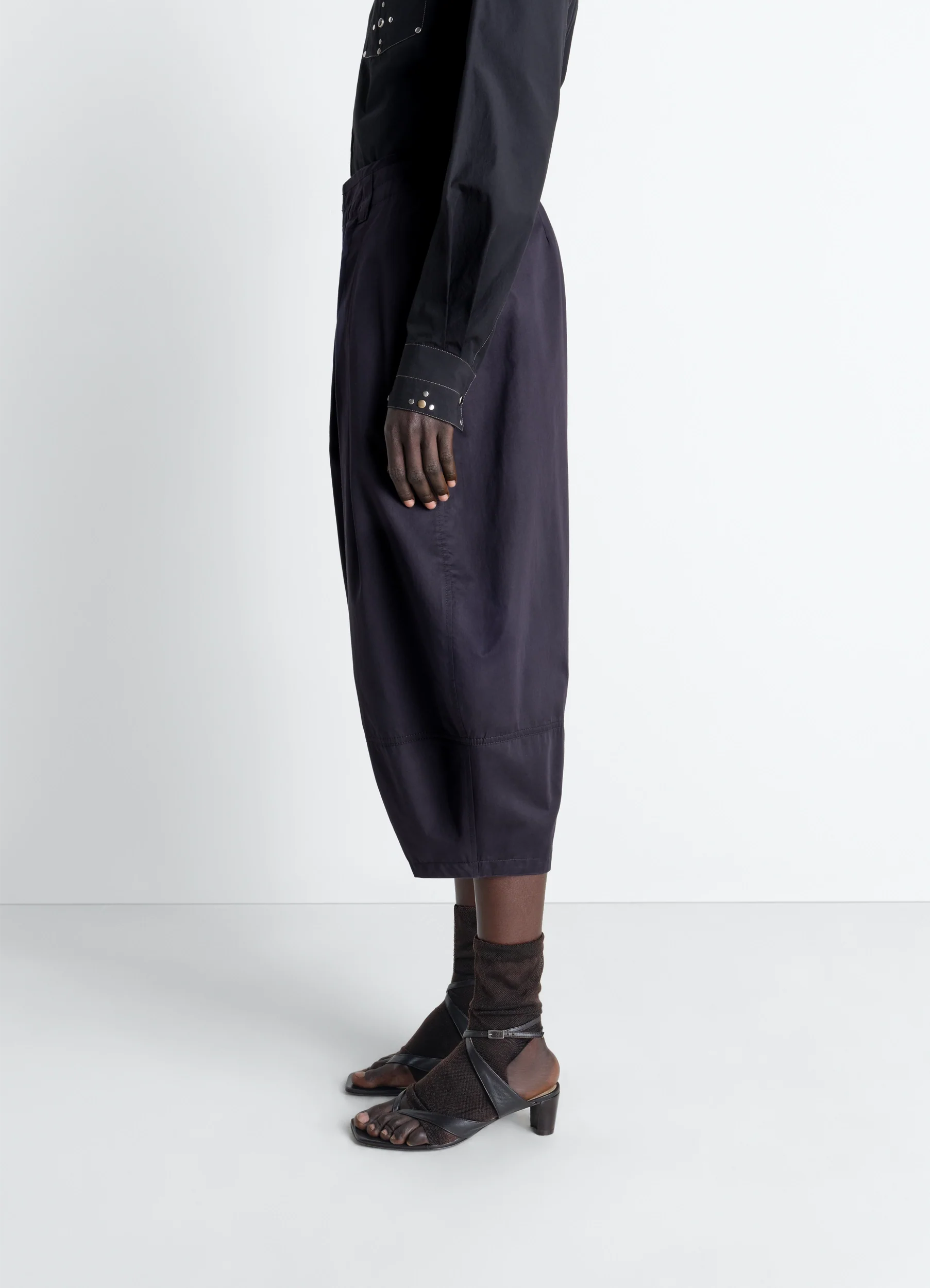 VOLUME BERMUDAS IN COTTON SATIN - Image 3