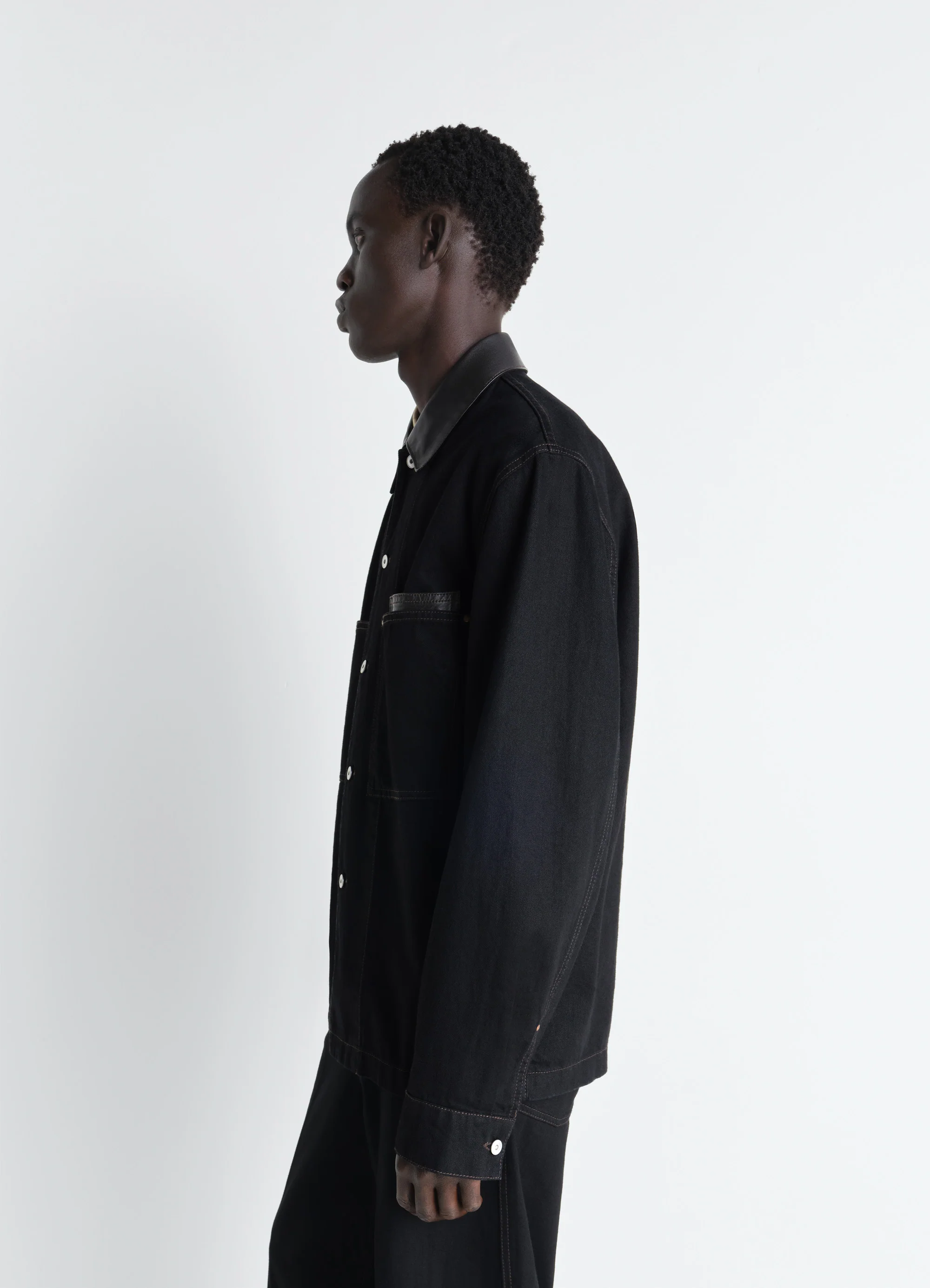 WORKWEAR OVERSHIRT WITH LEATHER COLLAR IN DENIM - Image 3